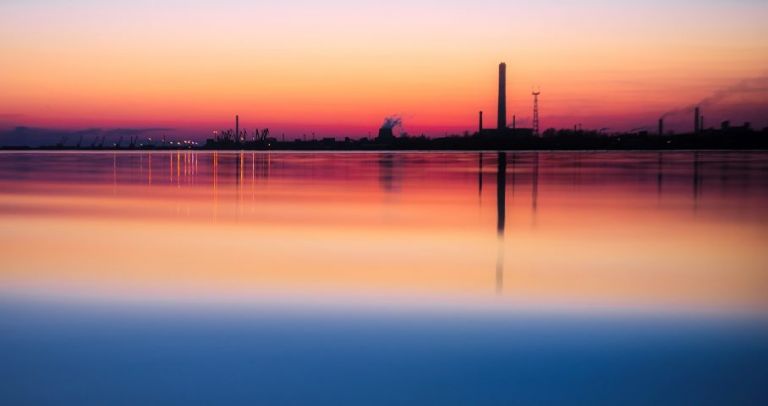 heavy industry on horizon reflection